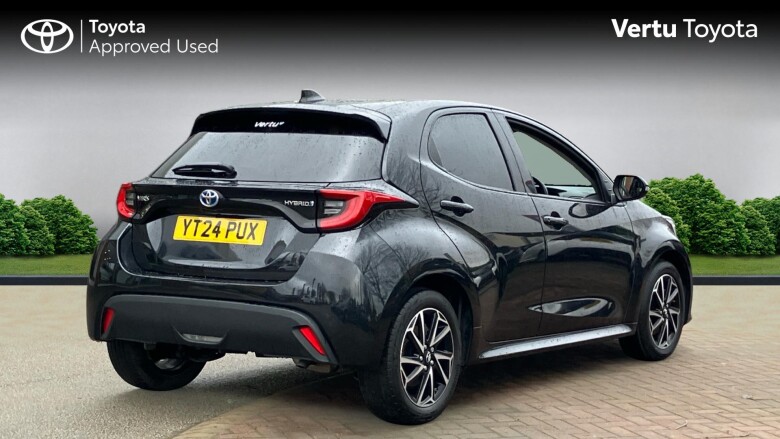 Toyota Yaris 1.5 Hybrid Design 5dr CVT Hybrid Hatchback